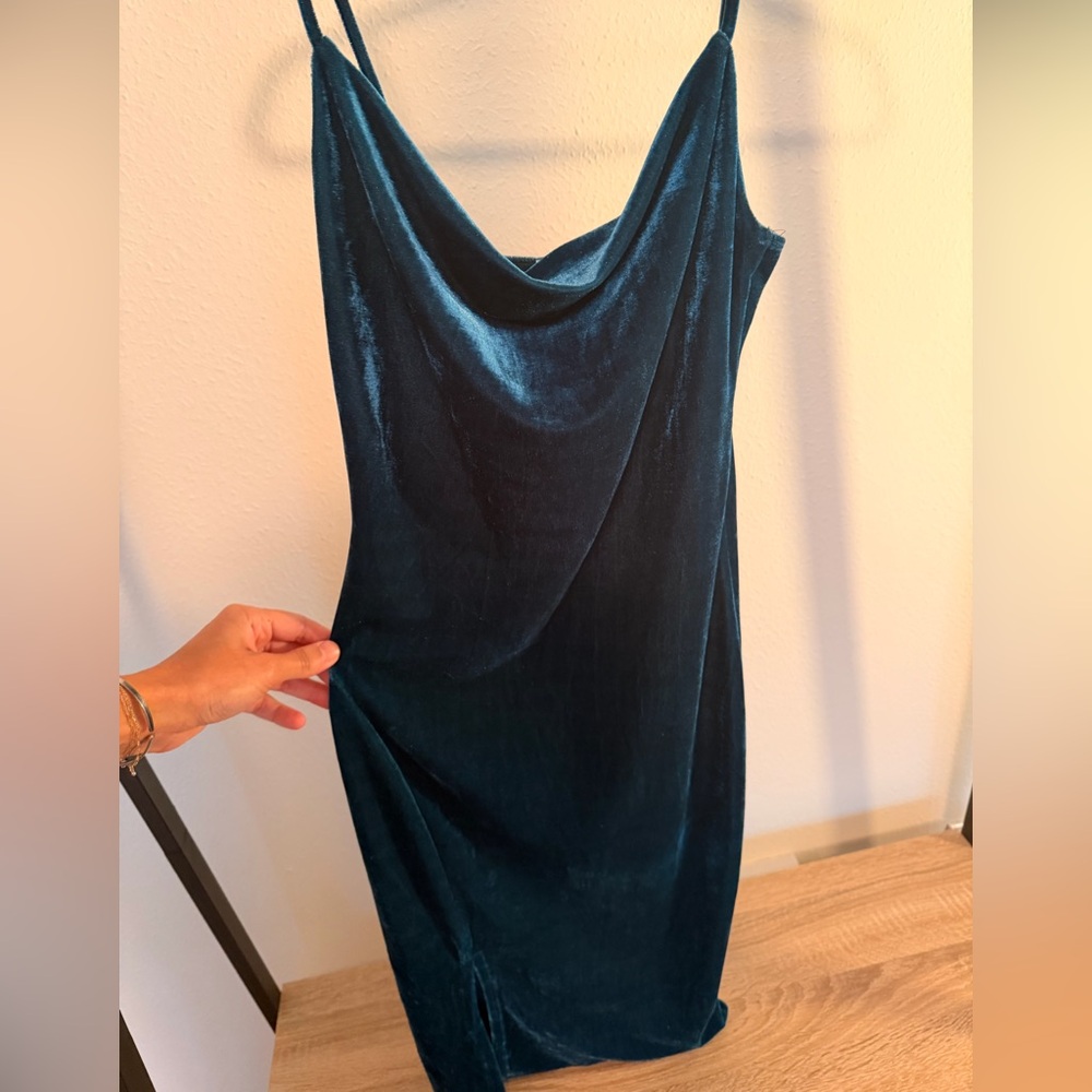 Holiday Party teal blue velvet cocktail mini dress.